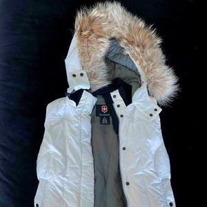 VICTORINOX | WHITE DOWN VEST | S